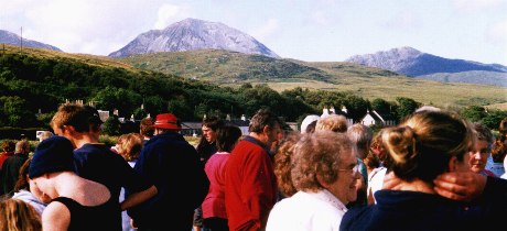 A good crowd of folk gathering